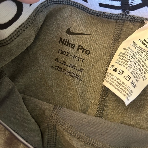 Nike Pro Dri-Fit Kids Boys 3/4-Length Athletic Tights XS - Picture 4 of 4